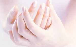 秋季手部干燥的保养护理方法